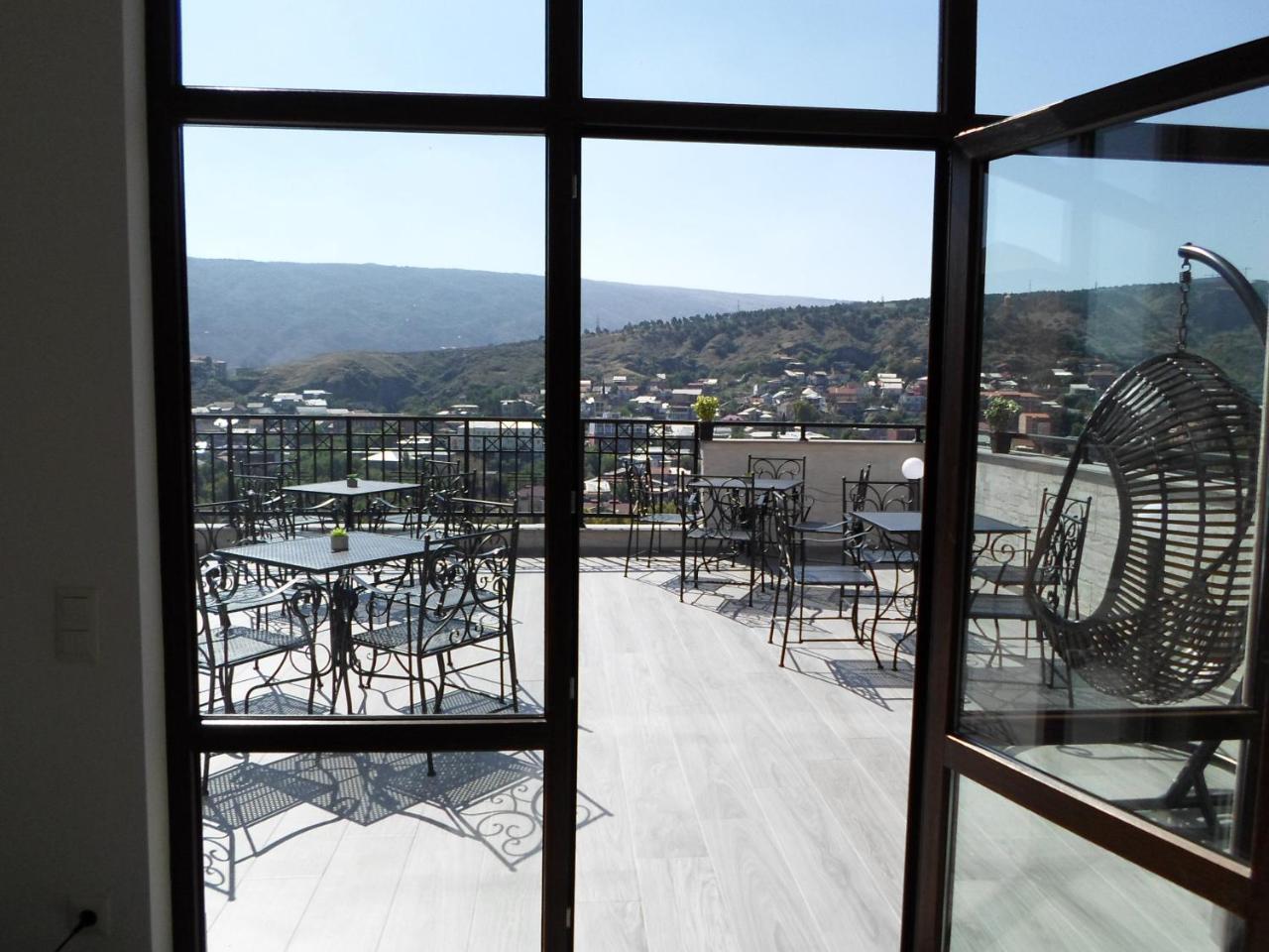 Hotel Avlabari Terrace Tbilisi ภายนอก รูปภาพ