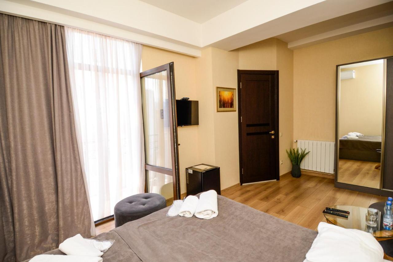 Hotel Avlabari Terrace Tbilisi ภายนอก รูปภาพ