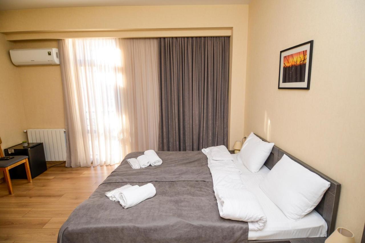 Hotel Avlabari Terrace Tbilisi ภายนอก รูปภาพ