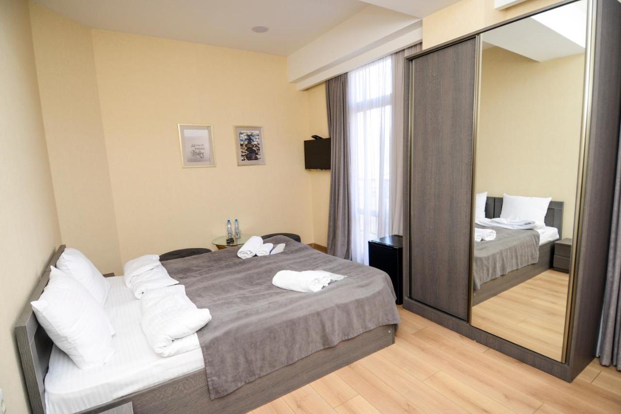 Hotel Avlabari Terrace Tbilisi ภายนอก รูปภาพ